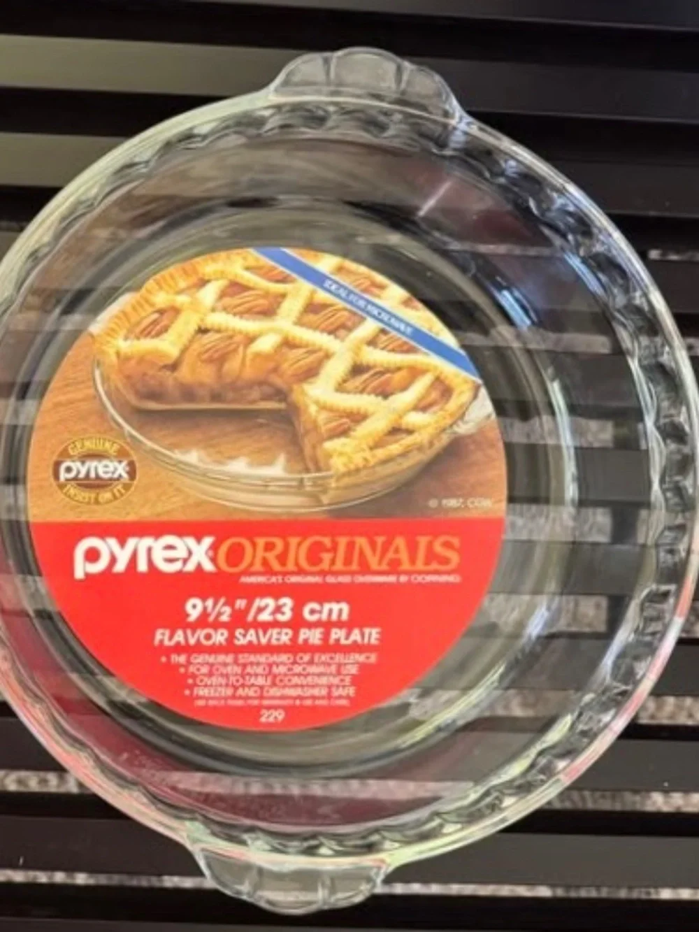 NOS New w/Tag Vintage Pyrex Clear Glass Scalloped Fluted Edge Pie Plate Unused